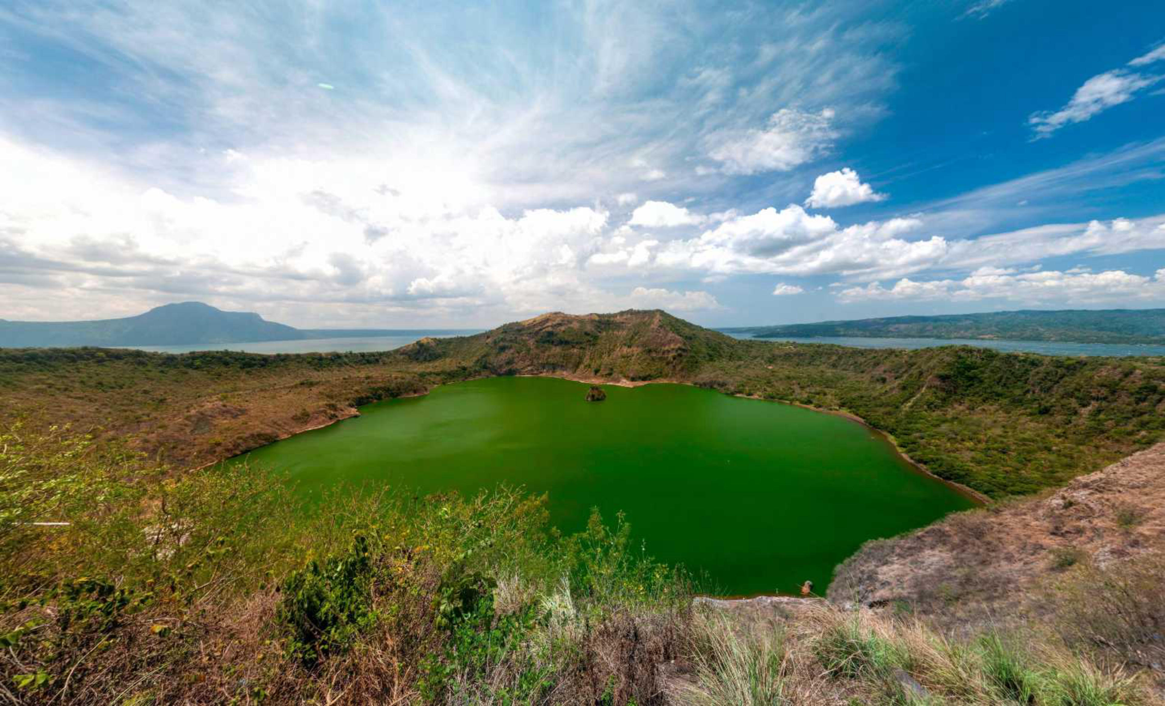 Taal Volcano, Tagaytay, Philippines virtual tour preview